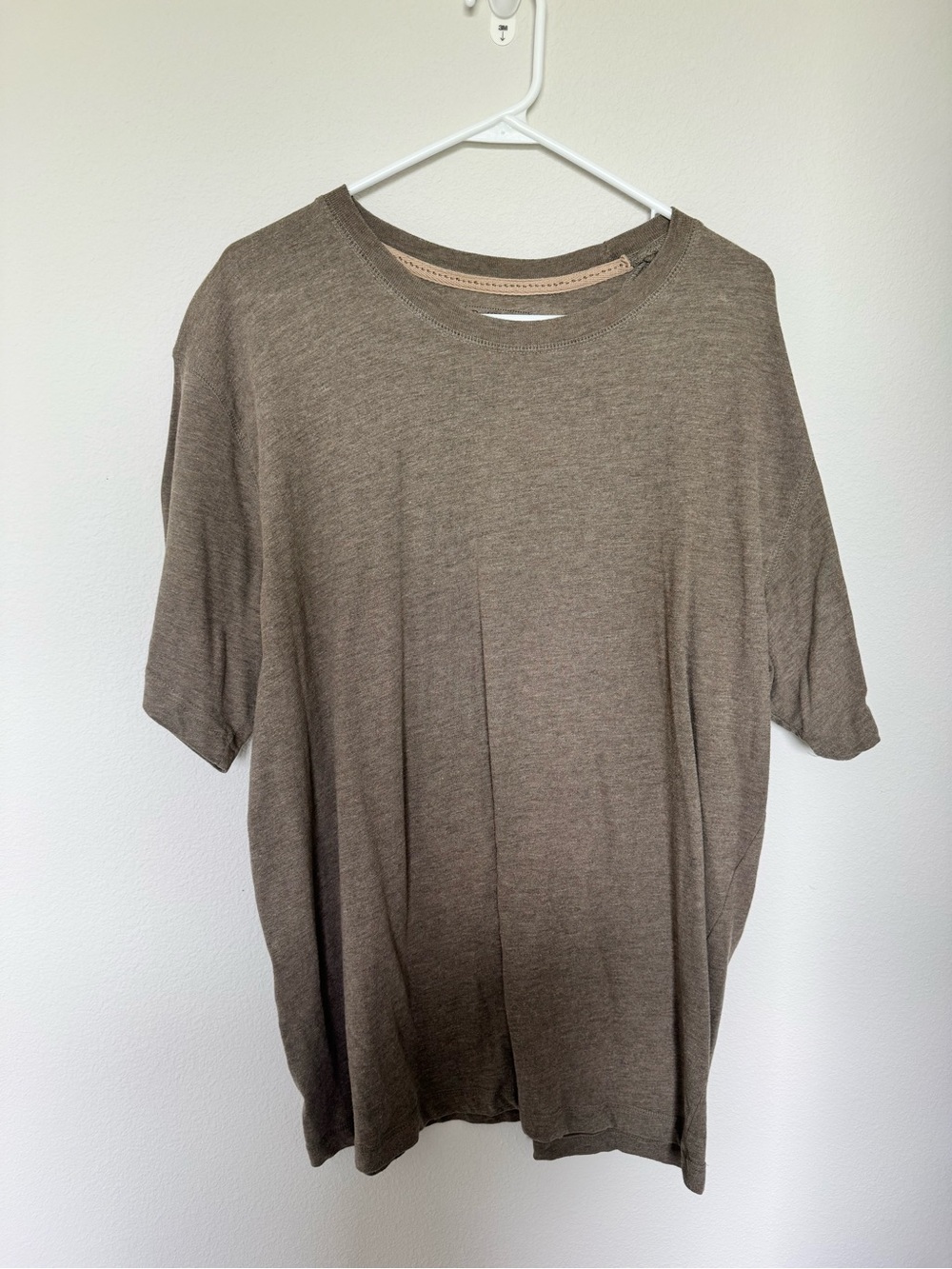 Men's Classic Crewneck T-Shirt - Taupe Brown